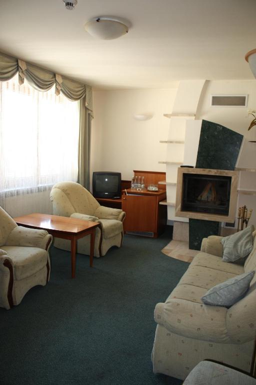 Hotel Saol Криниця-Здруй Екстер'єр фото